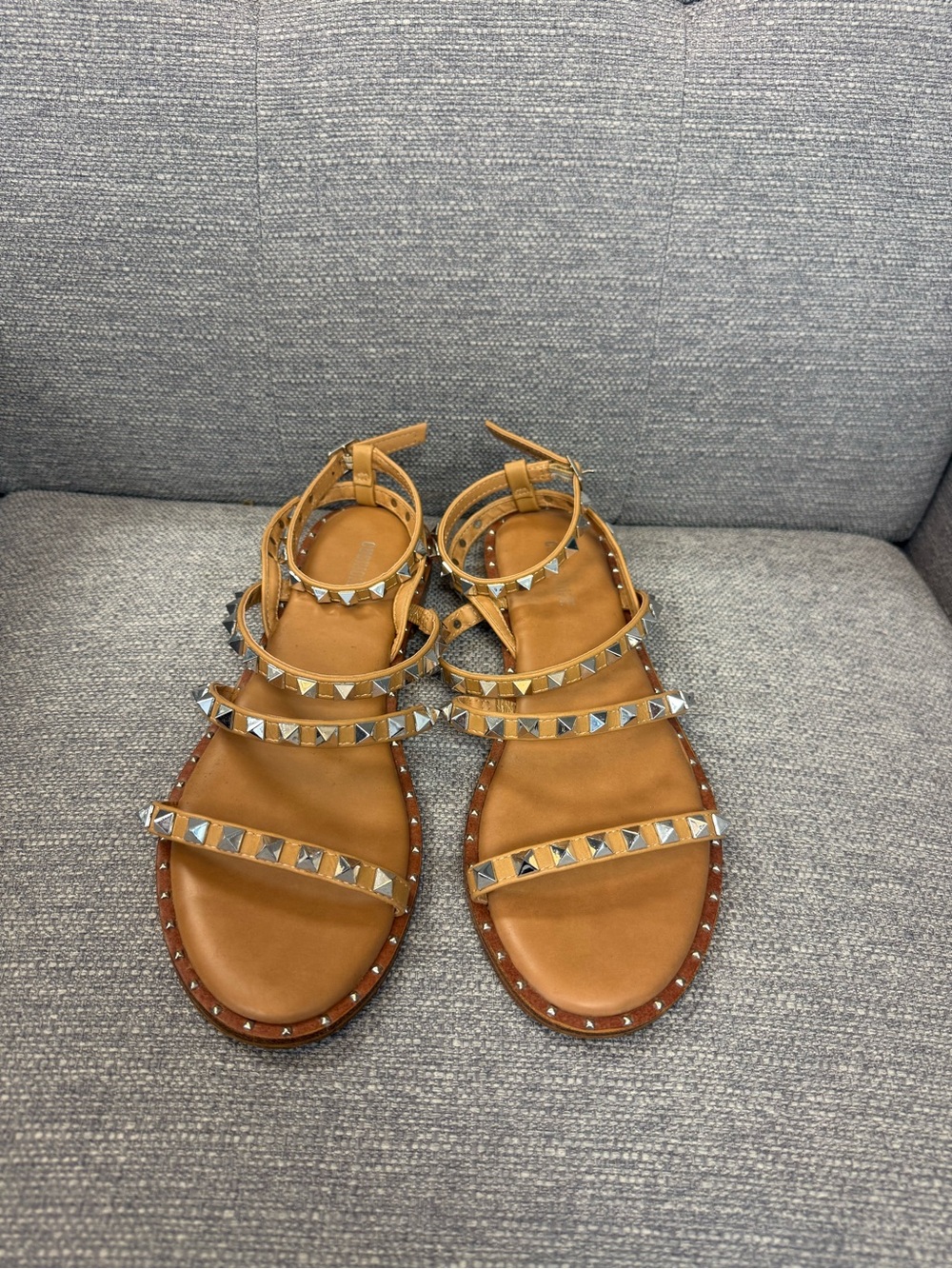 Cushionaire Rockstud Tan Strappy Women's Sandals